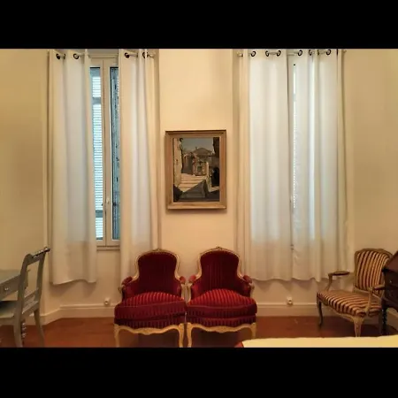 Appartement Chic Haussmanien Collobrières Exterior foto